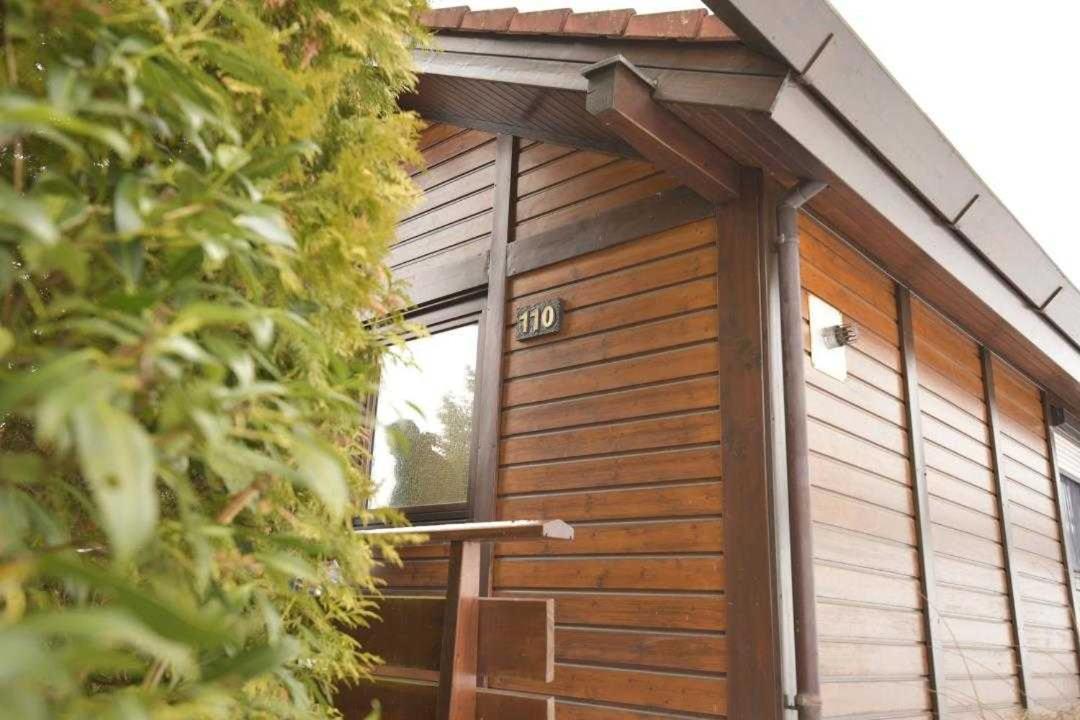 Feriendorf Oefingen 04 Bad Dürrheim Esterno foto